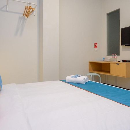 Sans Hotel Good Wish Semarang Jomblang Exterior foto