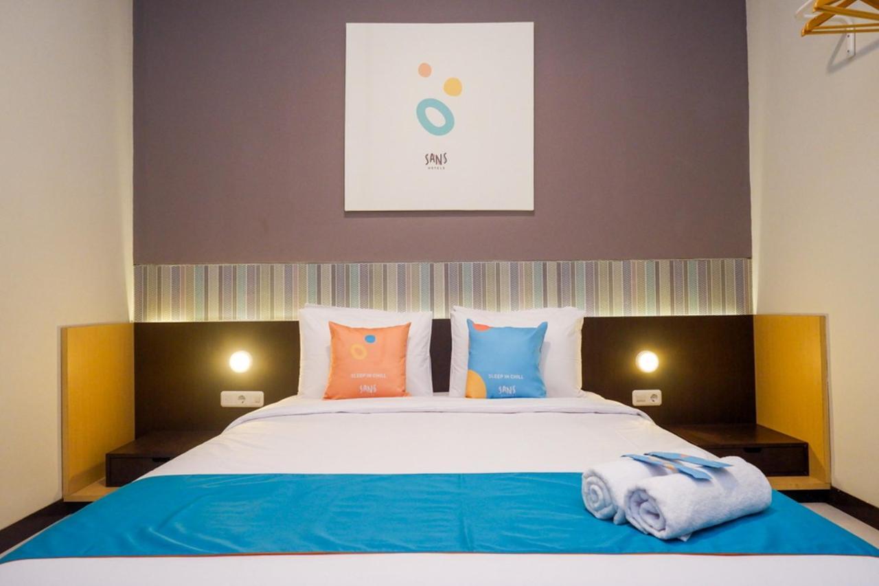 Sans Hotel Good Wish Semarang Jomblang Exterior foto
