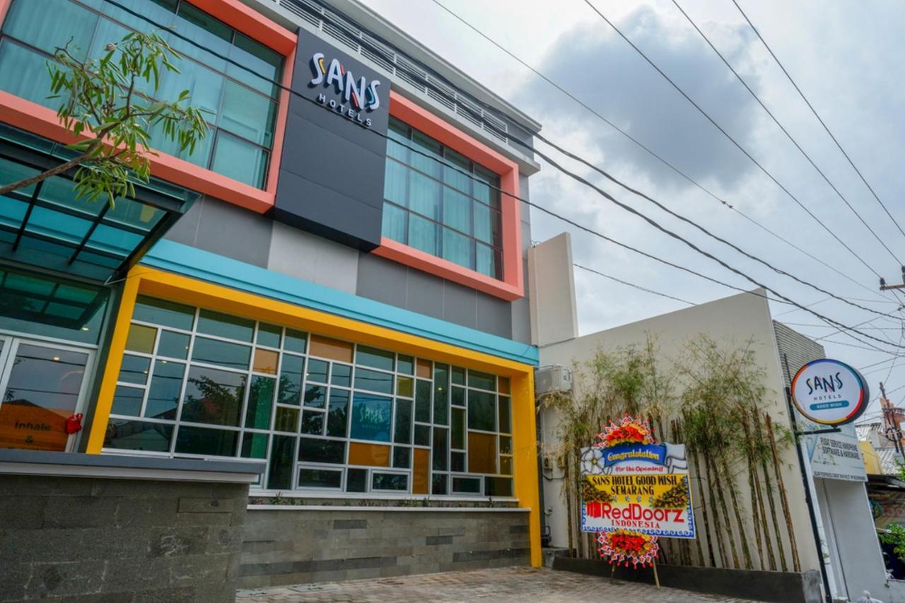 Sans Hotel Good Wish Semarang Jomblang Exterior foto
